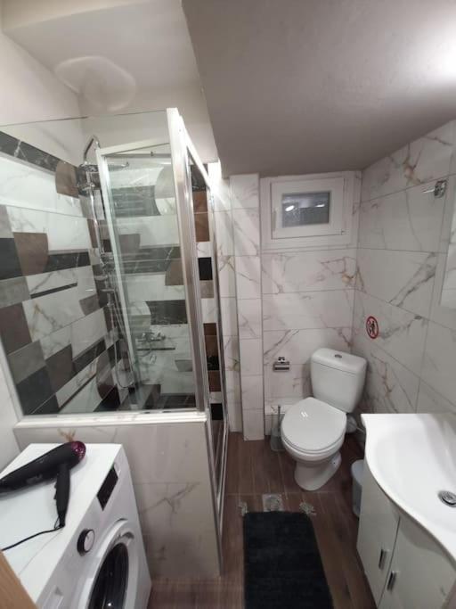 Kassandrou Deluxe Apartment Салоніки Екстер'єр фото